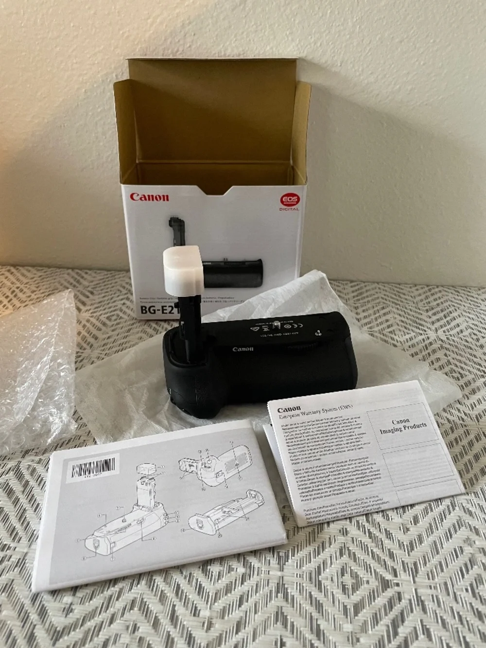 New Canon BG-E21 Battery Grip, Black, unused open box